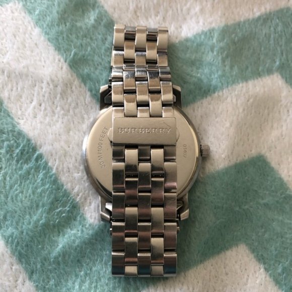 Authentic Burberry watch - Picture 5 of 8